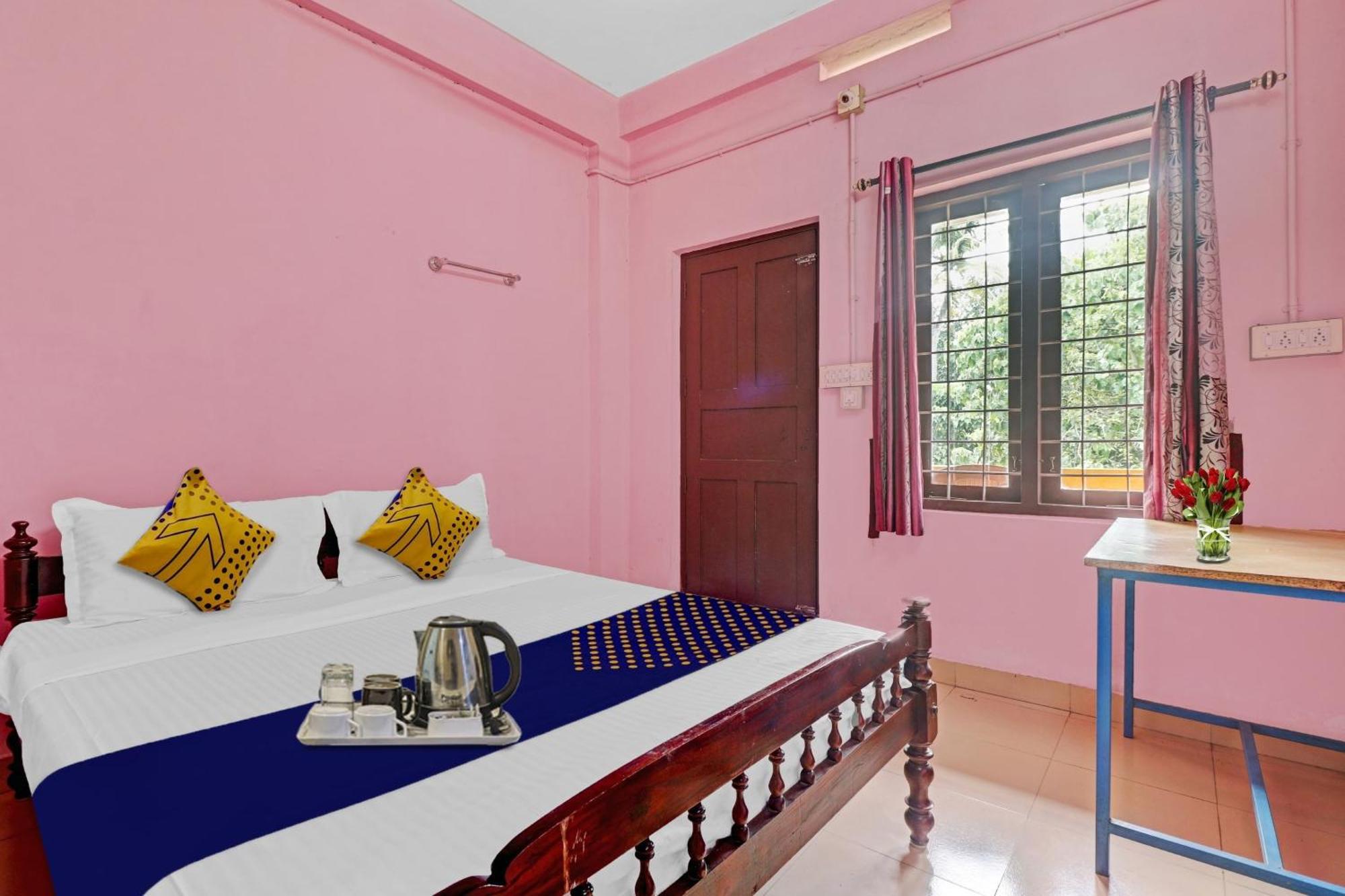 Spot On Jayesh Guest House Nashik Exterior foto